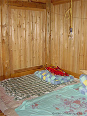 写真22 寝室(客室)(写真：齊木研究室　2005年9月)