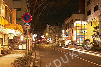 図3-1　調査地区の夜間景観写真と輝度測定ポイント(北野町)　北野町地区A
