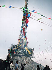 fig. 8 Latse or cairn of prayer flags (Tib. rlung rta)