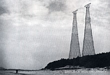 図13)　「ニーグル地方の高圧電流送電タワー」ウラディーミル・シューホフ、1927-29
