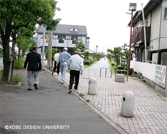 写真3　別府鉄道跡地遊歩道の見学